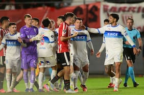 Daniel Garnero lamenta perder a Fernando Zampedri para la revancha con Estudiantes: “Es una leyenda viva de Católica”