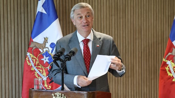 Megarreforma: Presidente Kast alineará personalmente al oficialismo, mientras se buscan contactos con la oposición