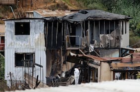 Al menos tres fallecidos tras incendio registrado en Cerro Placeres en Valparaíso