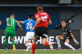 Dudas con el VAR y dos expulsados en Audax: el arbitraje se llena de cuestionamiento tras la sufrida victoria de la UC