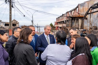 “Contrarreforma tributaria encubierta” y “oportunismo”: senadores de oposición cuestionan rebaja de impuestos de Plan de Reconstrucción Nacional de Kast