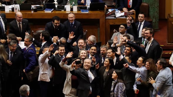 Rebaja de impuesto a las empresas, reintegración e invariabilidad tributaria avanzan intactas en la Cámara de Diputados