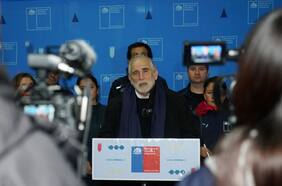 ¿Se le acaba la línea de crédito? Oficialismo empieza a perder la paciencia con Montes por la reconstrucción tras incendios