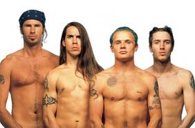 “Under the bridge”: la triste oda a la soledad que sorprendió a los Red Hot Chili Peppers