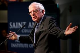 Bernie Sanders y los 50 años del golpe de Estado: “Hoy honramos la memoria de Salvador Allende”