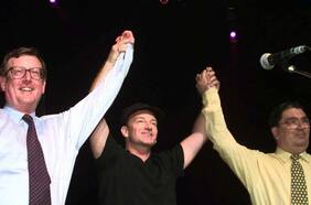 El rol de Bono que impulsó el respaldo a los Acuerdos de Viernes Santo de 1998 en Irlanda del Norte