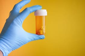 ¿Sirve tomar vitamina C para protegerse de la gripe y el resfrío? Esto dice la ciencia