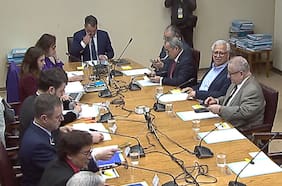 Comisiones del Senado analizan situación en la Macrozona Sur en sesión secreta con autoridades de gobierno