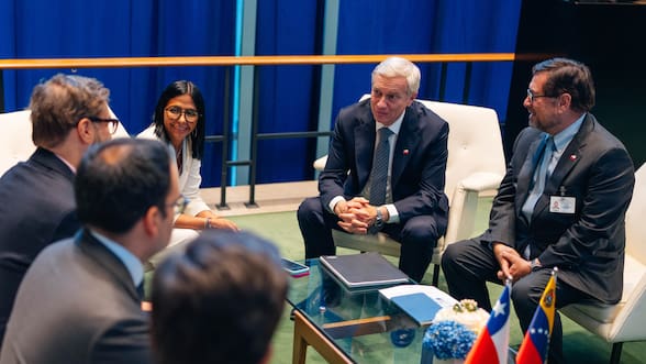 Tras reunión con Delcy Rodríguez: Kast promete restablecimiento de relaciones diplomáticas con Venezuela en “los próximos meses”