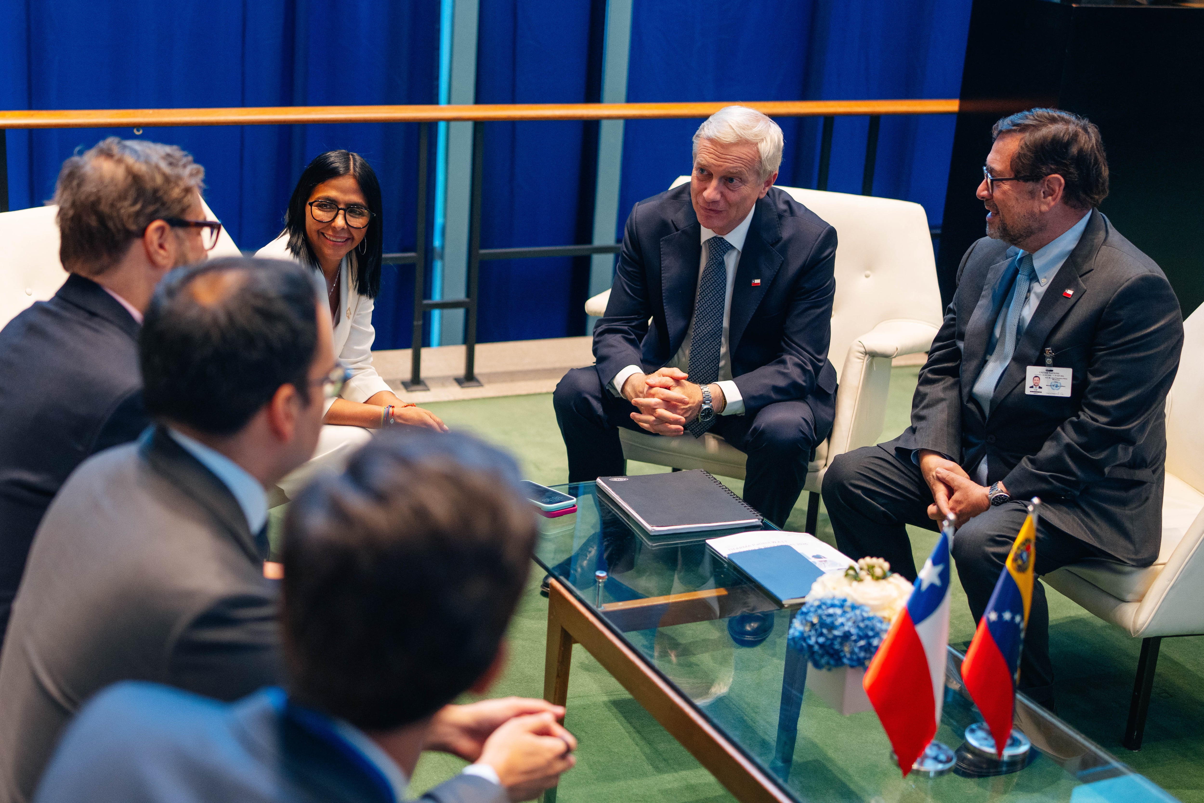 Tras reunión con Delcy Rodríguez: Kast promete restablecimiento de relaciones diplomáticas con Venezuela en “los próximos meses”