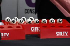 Oposición pide al CNTV pronunciamiento sobre uso de tiempos en franja del plebiscito ante eventuales cambios de postura de partidos y comandos