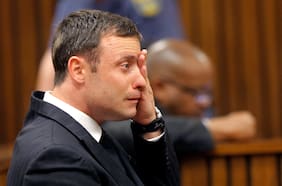 Oscar Pistorius sale de prisión 11 años después de asesinar a su novia