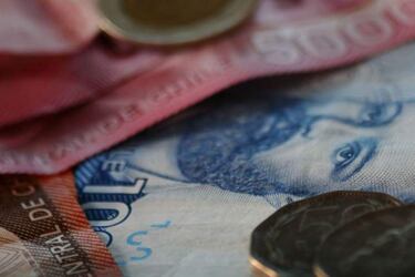 Los inversionistas extranjeros han aumentado sus apuestas contra el peso chileno en el último mes.