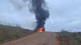 Encapuchados queman vehículo perteneciente a empresa forestal que prestaba servicios a la CMPC en Collipulli