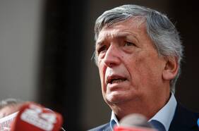 Fuerte desmarque de Carmona a dichos de Hugo Gutiérrez: “La opinión del PC la entrega la dirección del partido, que encabezo yo”