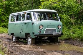 UAZ Bukhanka: el ‘pan de molde’ ruso debuta en Chile con impronta (y seguridad) sesentera...