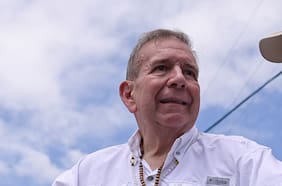 Edmundo González desmiente rumores de accidente y continúa su trabajo en Washington