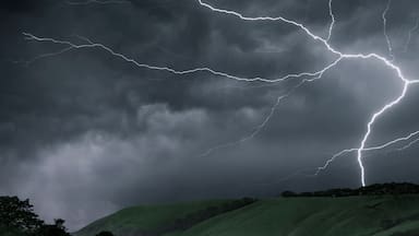 Anuncian probables tormentas eléctricas en tres regiones del sur del país