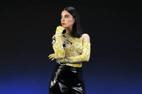 Javiera Mena lanza su nuevo álbum en CD y vinilo