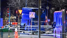 Gobierno sueco confirma muertos y heridos arrollados por un bus en un paradero de Estocolmo