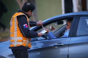 Los dígitos que no pueden circular los viernes en la RM por la restricción vehicular 2026