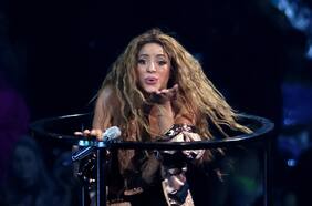 Video: Shakira se luce con espectacular show de 10 minutos en los premios VMA de MTV