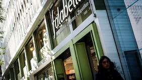 Falabella 2026: cuatro nuevos directores, el recambio Ostalé-De Peña en la presidencia y una mujer por las AFP