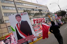 Tribunal electoral espera proclamar al nuevo presidente de Perú el próximo 20 de julio