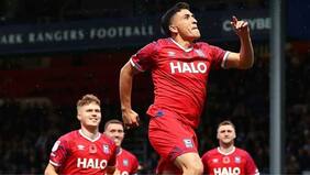 Con un doblete de tiro libre: Marcelino Núñez brilla en la victoria del Ipswich Town en la Championship