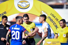 El informe arbitral que complica a Cobresal y a la U tras el duelo que sostuvieron en El Salvador por la Liga de Primera