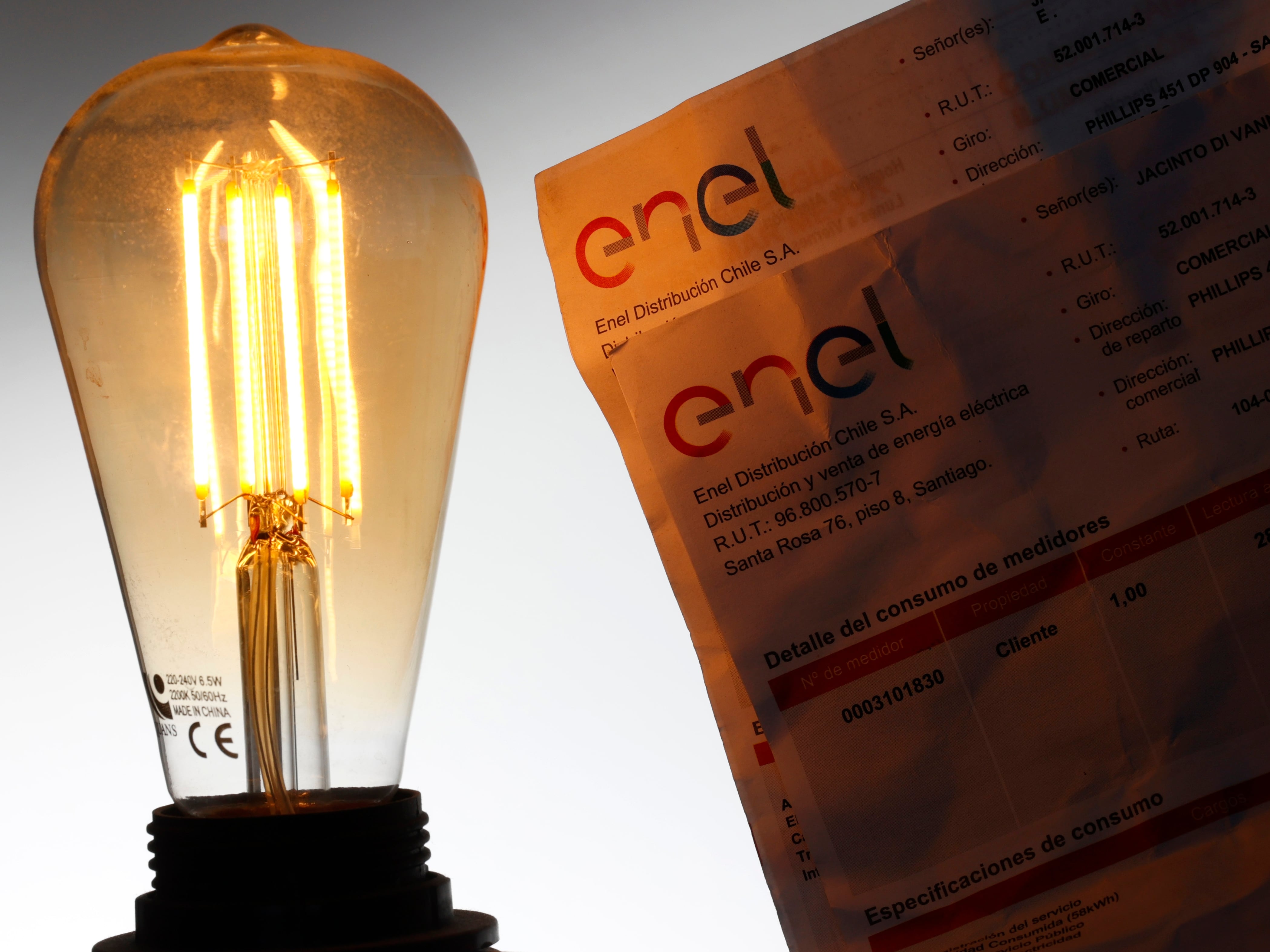Cuentas de la luz bajarán 4,3% en todo el país desde enero de 2027, tras el término de contratos de energía más costosos