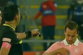 ¿Por qué Chapa Fuenzalida le enrostró el símbolo de campeón a Tobar? El gesto del capitán de Católica que dejó el triunfo ante Wanderers