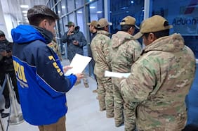 Devuelven a Bolivia a los cinco militares detenidos en la frontera de Colchane: les abrirán sumario informativo militar
