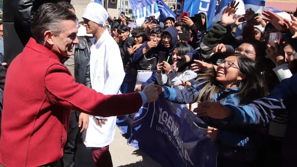 Presidente Paz anuncia reducción del 50% de su salario y el de sus ministros en medio de protestas en Bolivia
