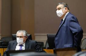 Proyecto del gobierno para retirar el 10% se vota este martes en comisiones del Senado y el miércoles en sala