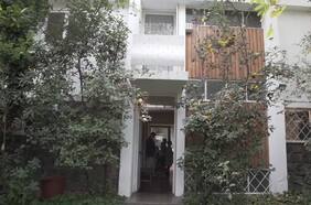 De adquirida en los años 50′ al polémico intento de venta al Estado: los cambios de propiedad que ha tenido la casa de Allende