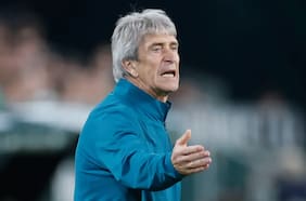 La desazón de Manuel Pellegrini tras el amargo empate entre Betis y Sevilla: “Estamos todos enfadados”
