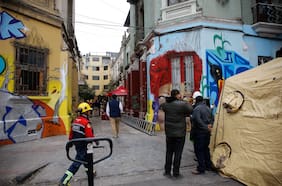 Confirman hallazgo de segundo cuerpo en casona incendiada en Santiago el pasado 6 de abril