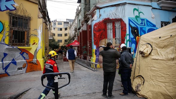 Confirman hallazgo de segundo cuerpo en casona incendiada en Santiago el pasado 6 de abril