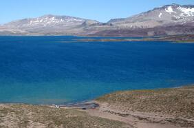 “Enjambre”: reportan 150 sismos en tres horas en monitoreo del Complejo Volcánico Laguna del Maule