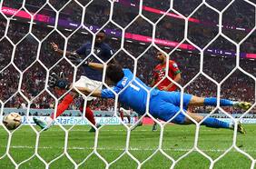 El oficio de Francia apaga el fuego marroquí: enfrentará a la Argentina de Messi en la final del Mundial