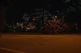 Una familia sufre el inquietante acoso de un extraño en el tráiler de The Watcher, la nueva serie de Ryan Murphy para Netflix