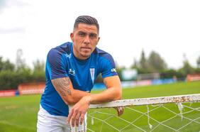 Entrevista con César Pinares, volante de la UC: “Mauricio Isla nos sumaba mucho dentro y fuera de la cancha; hasta hoy lo echamos de menos”