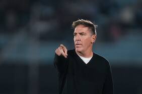 Eduardo Berizzo queda contra la pared: cómo se resolverá el futuro del DT de la Roja en la banca de Chile tras el papelón en Venezuela
