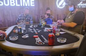 Detienen a siete personas por realizar apuestas ilegales al interior de un bar en Vitacura