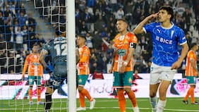El clasificado es Ñublense: la UC golea a Cobresal, pero no le alcanza y queda fuera de la Copa de la Liga