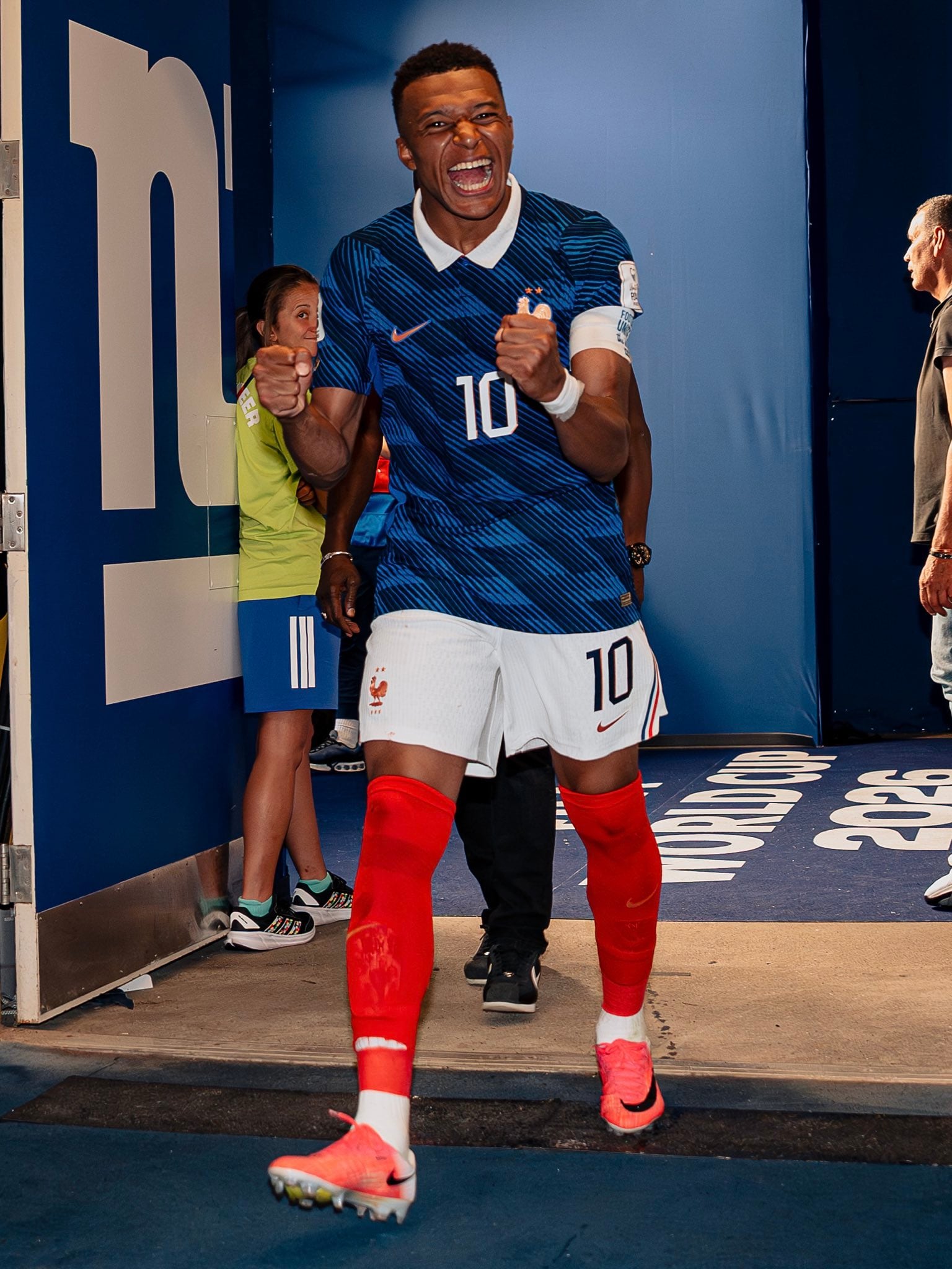 Dos festejos para seguir haciendo historia: Kylian Mbappé se convierte en el goleador histórico de Francia