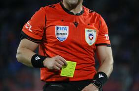 En medio de una tensa negociación colectiva: ¿cuánto gana un árbitro en el fútbol chileno?