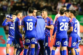 Tras caer ante Ñublense: la U estalla por fuerte entrada contra Altamirano y alista queja formal contra Roberto Tobar