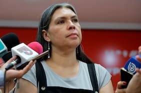 Bárbara Figueroa apunta a Guillermo Ramírez por presentación que dejó a Daniel Jadue fuera de la carrera parlamentaria